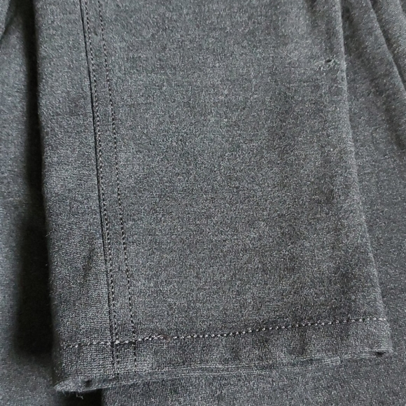 Aritzia Babaton stretchy leggings - Picture 7 of 7